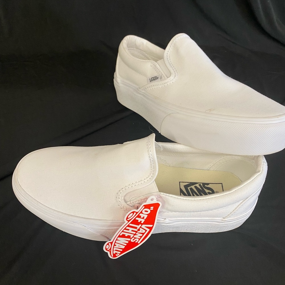 VAN UNISEX CLASSIC slip on shoes stack form size 8 1/2 NWT